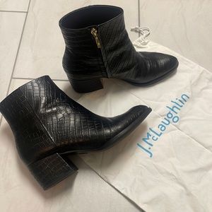 J.McLaughlin Gwyneth leather booties